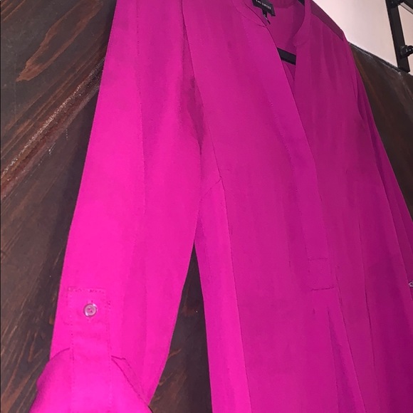 The Limited vneck, magenta blouse XS - Picture 3 of 4